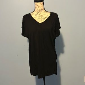 Short sleeved tee shirt